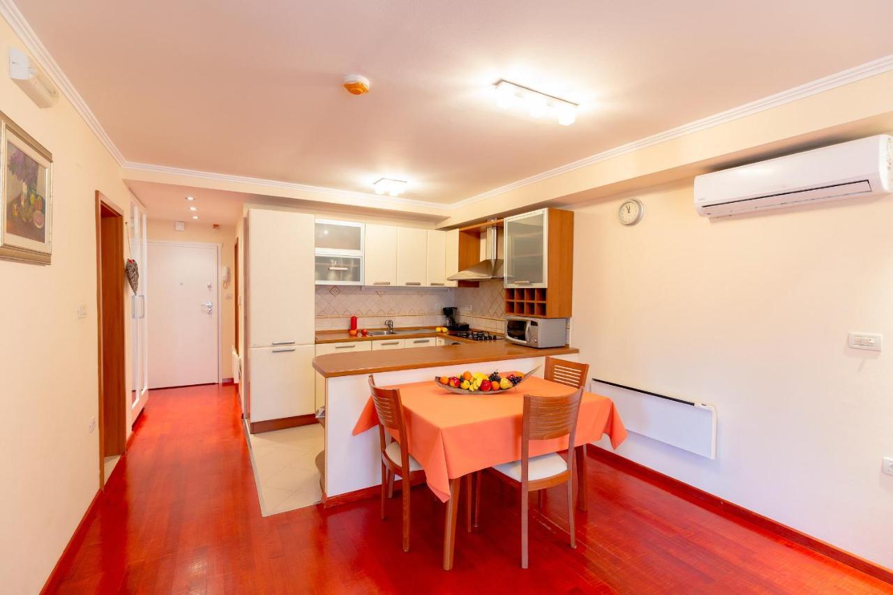 Leona & Borna's Lapad Apartment